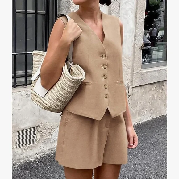 Prettygarden Tan Sleeveless short vest set - Picture 3 of 3